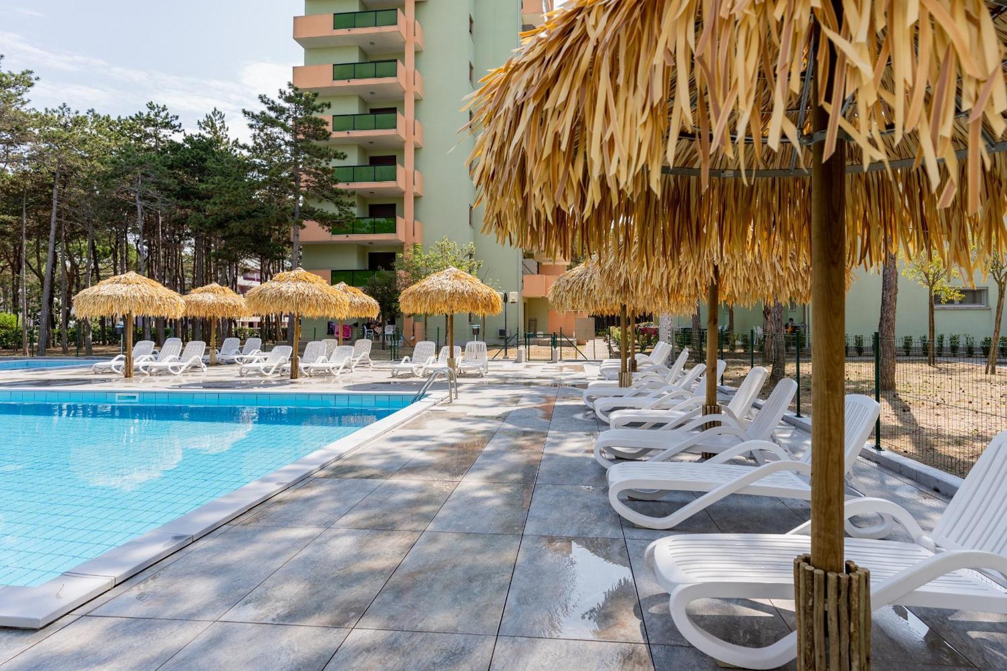 Castello Apartment Bibione Exterior photo
